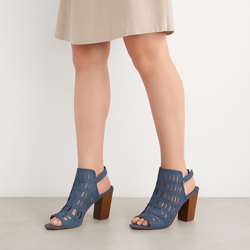 Diba Blue Leather Peep Toe Booties Size 9 Laser Cut Block Heel Sandals
